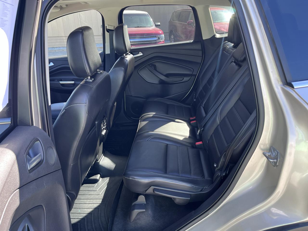 Ford Escape Titanium 4WD 2018