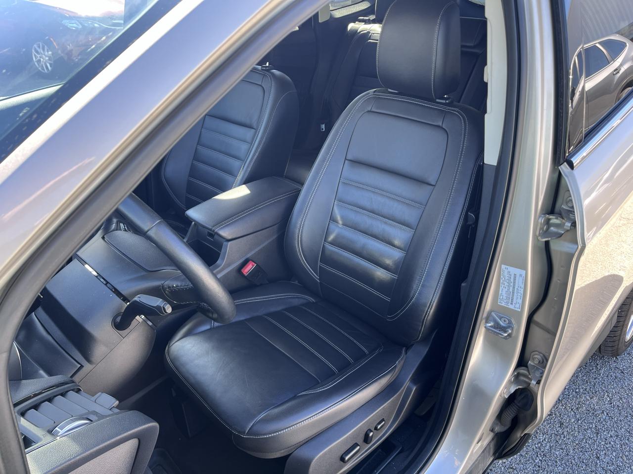 Ford Escape Titanium 4WD 2018