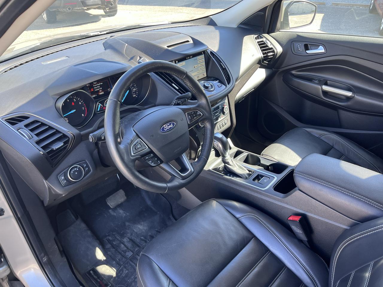 Ford Escape Titanium 4WD 2018