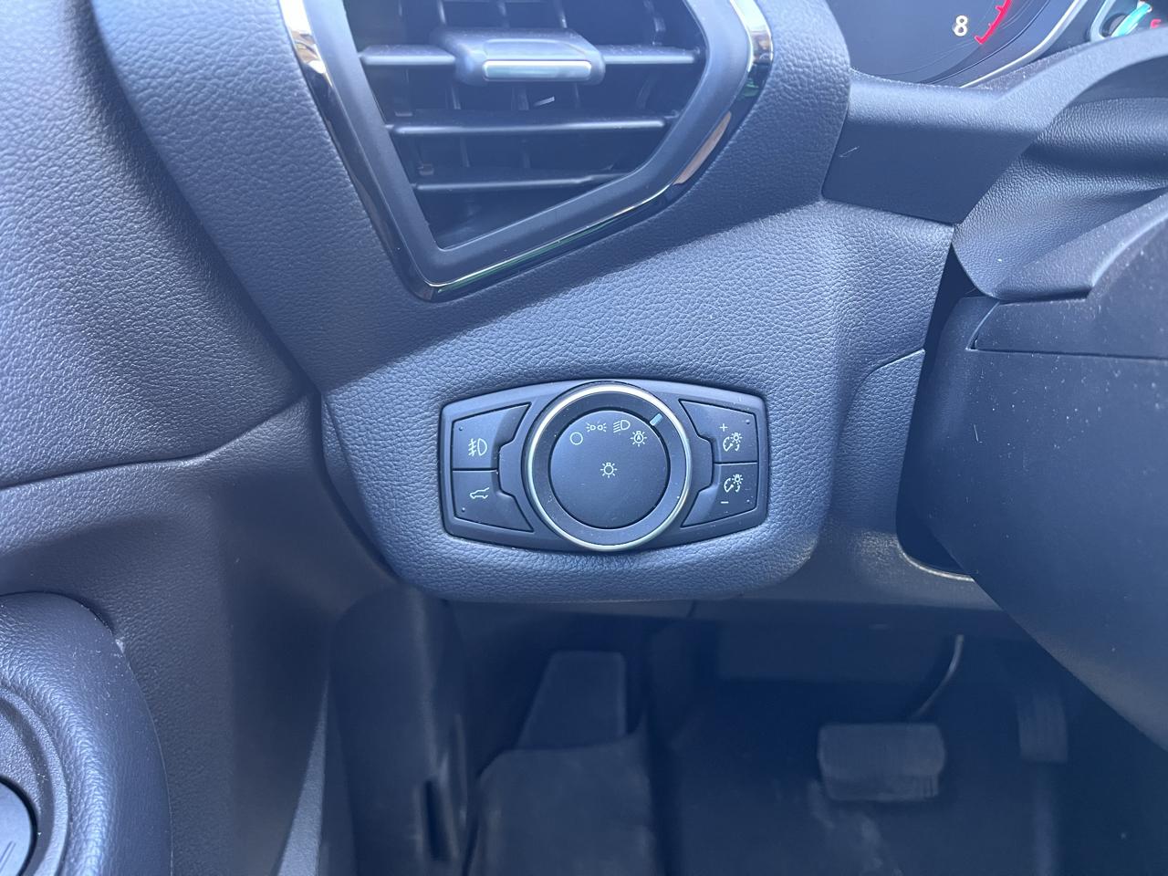 Ford Escape Titanium 4WD 2018