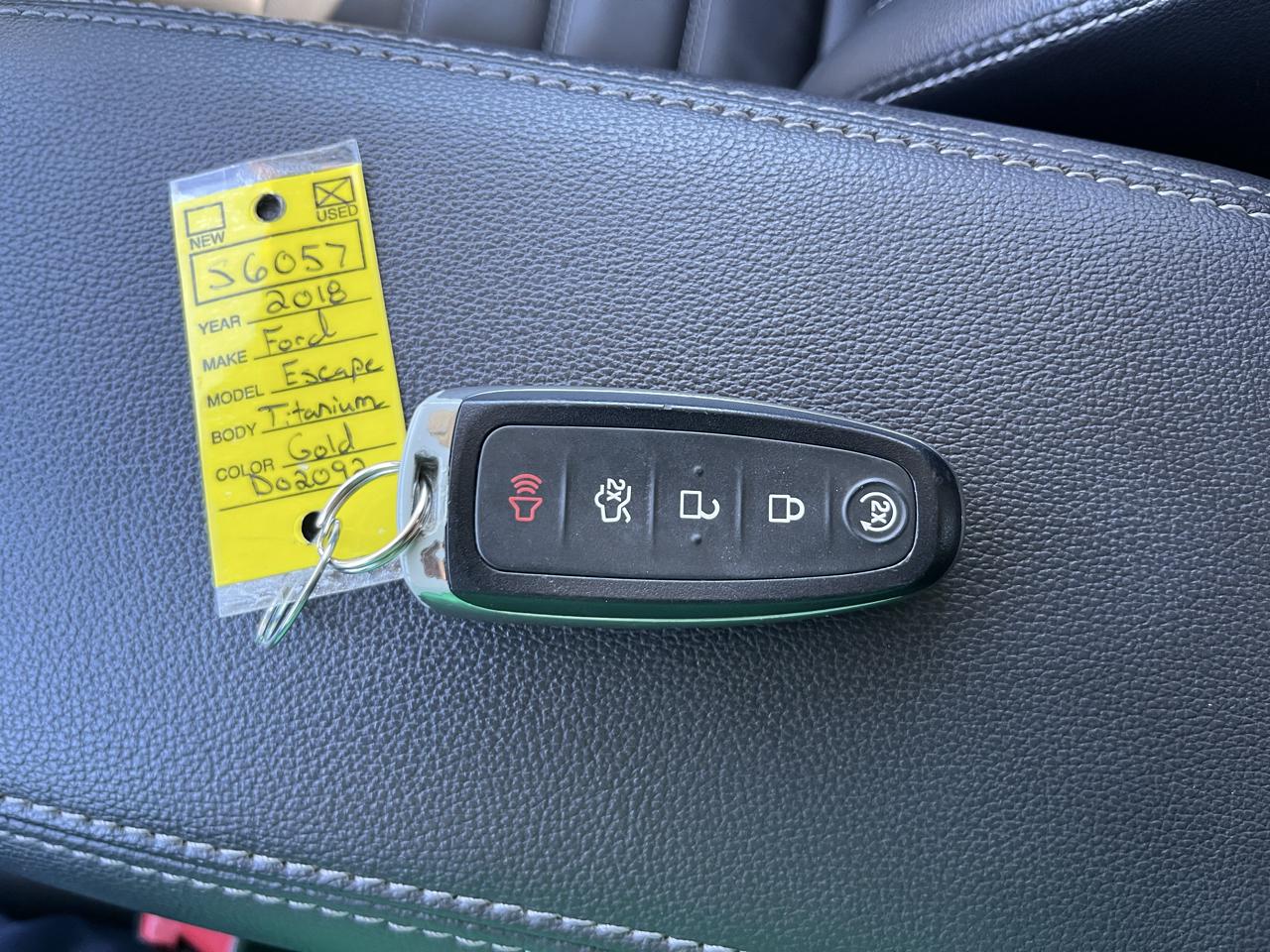 Ford Escape Titanium 4WD 2018