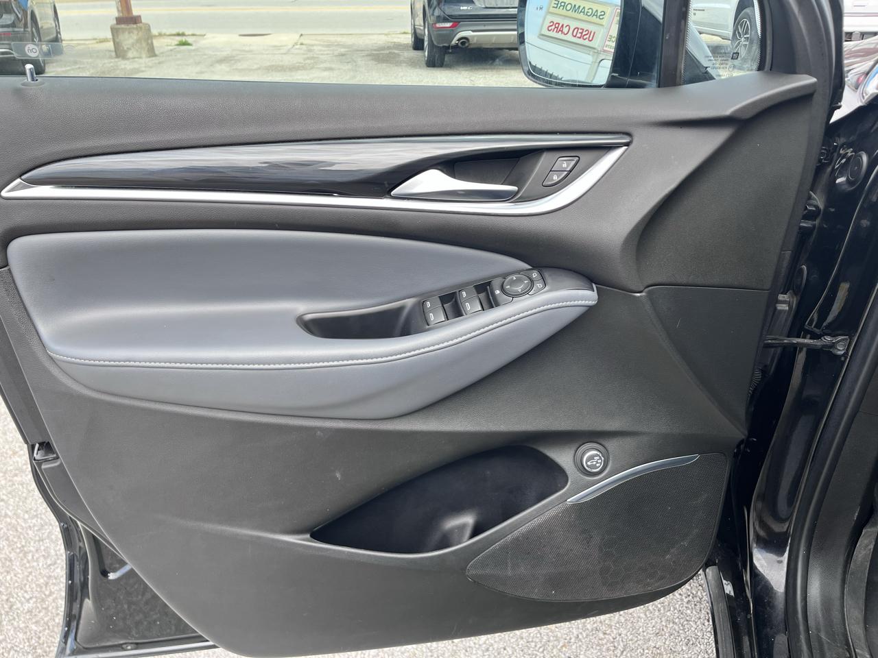 Buick Enclave Essence AWD 2020