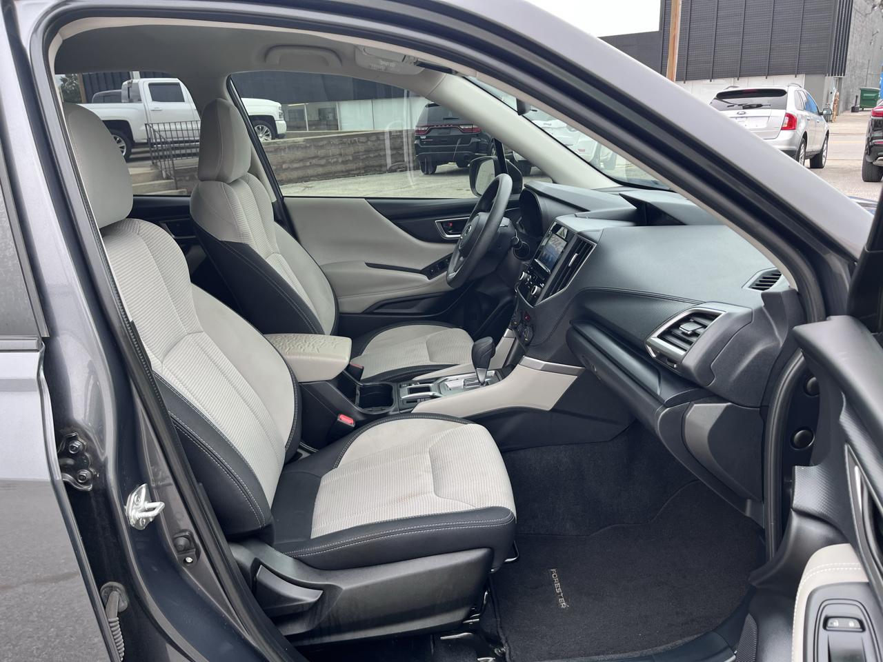 Subaru Forester Base 2023