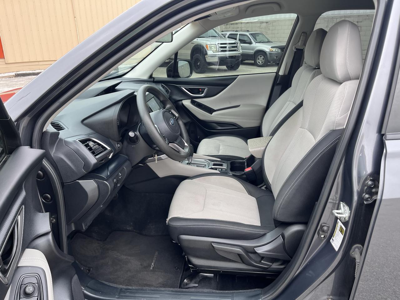 Subaru Forester Base 2023