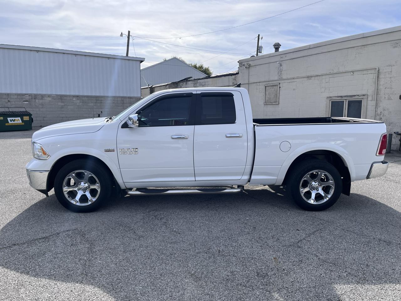 RAM 1500 Laramie Quad Cab 4WD 2017