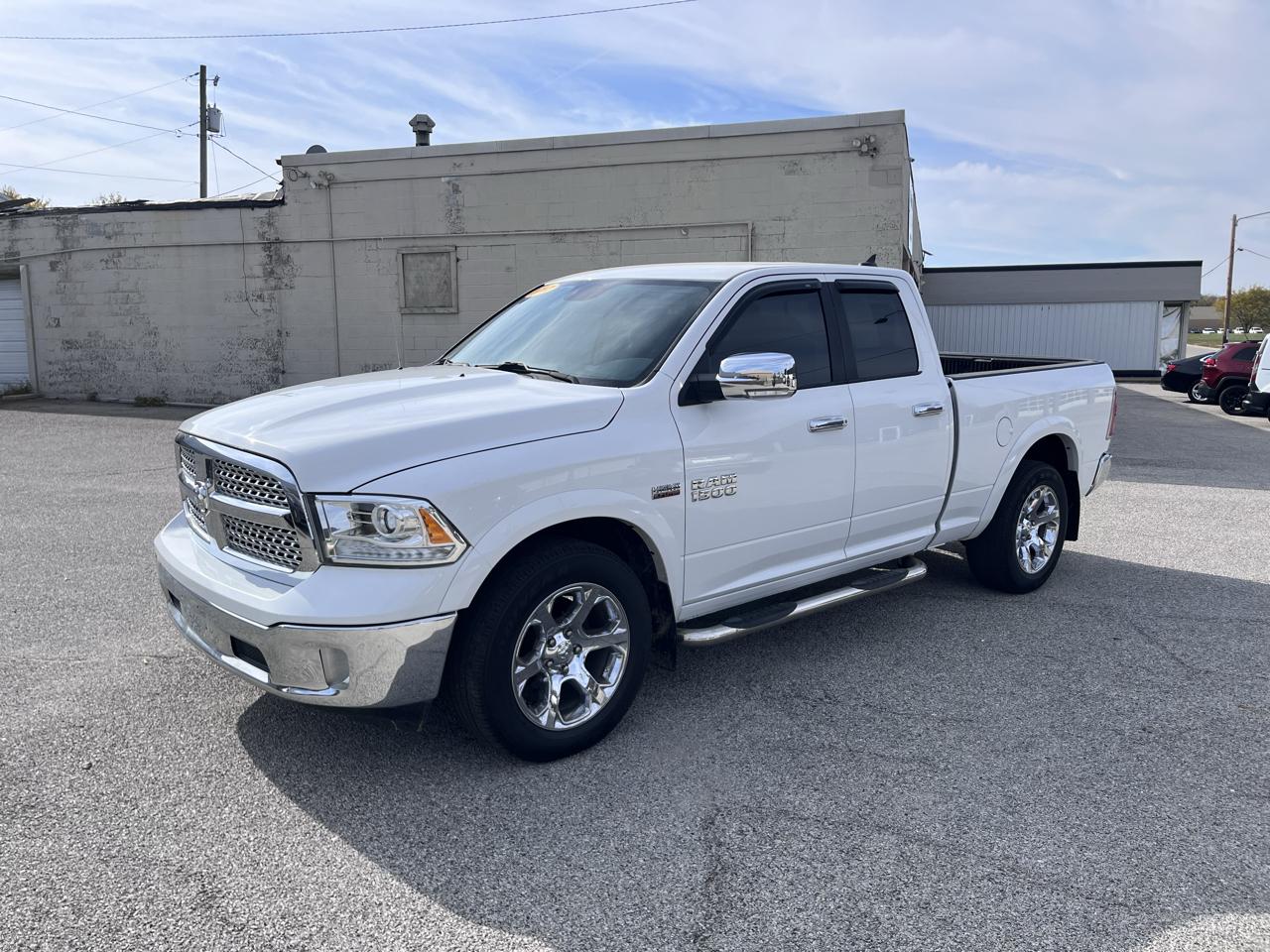 RAM 1500 Laramie Quad Cab 4WD 2017