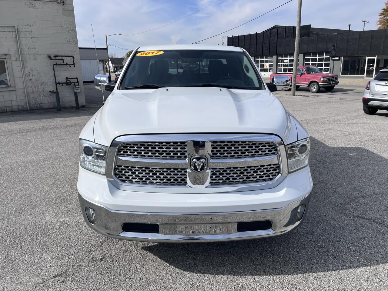 RAM 1500 Laramie Quad Cab 4WD 2017