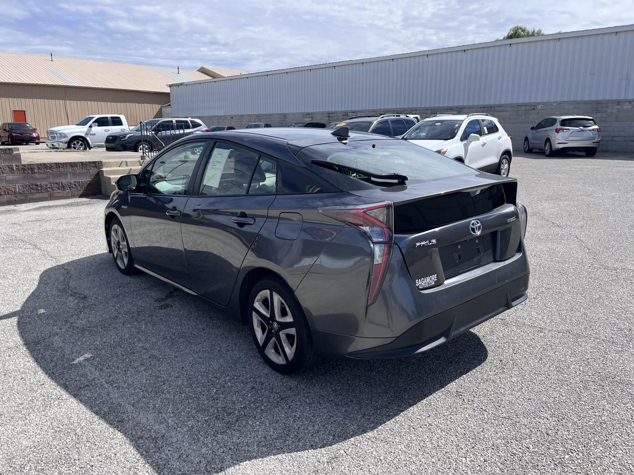 Toyota Prius Two Eco 2016