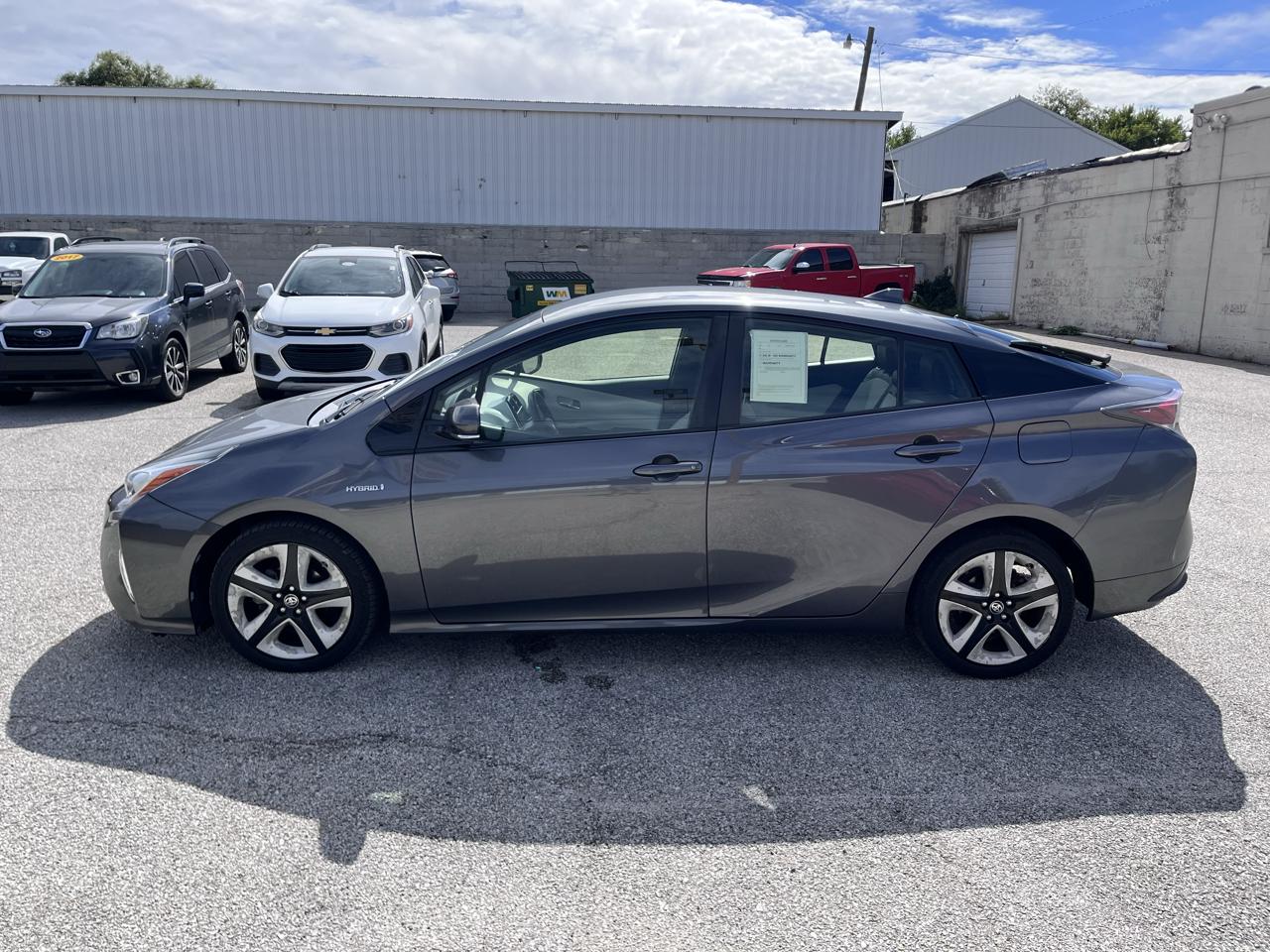 Toyota Prius Two Eco 2016