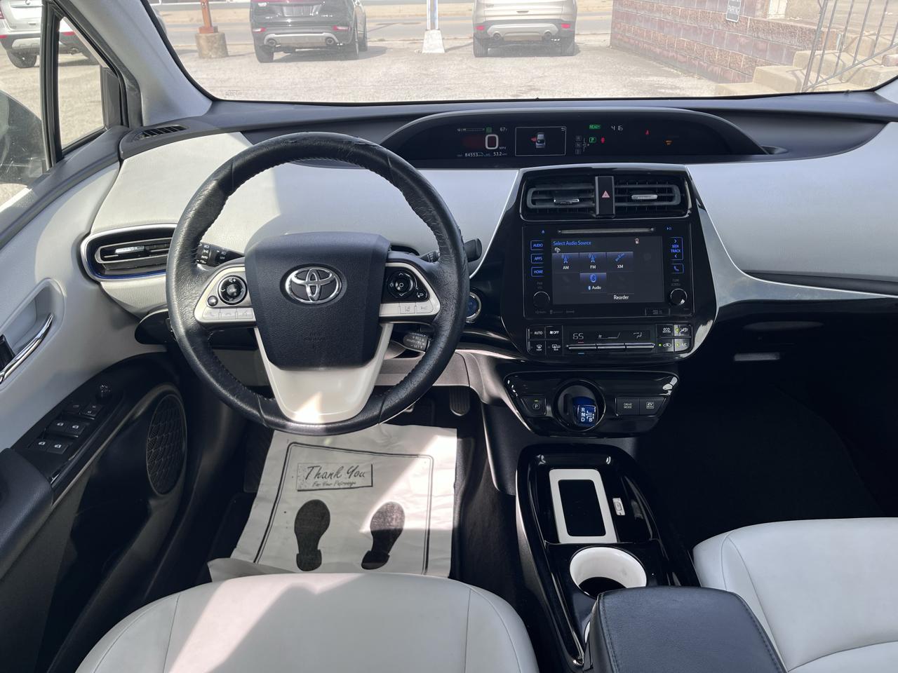 Toyota Prius Three Touring 2016
