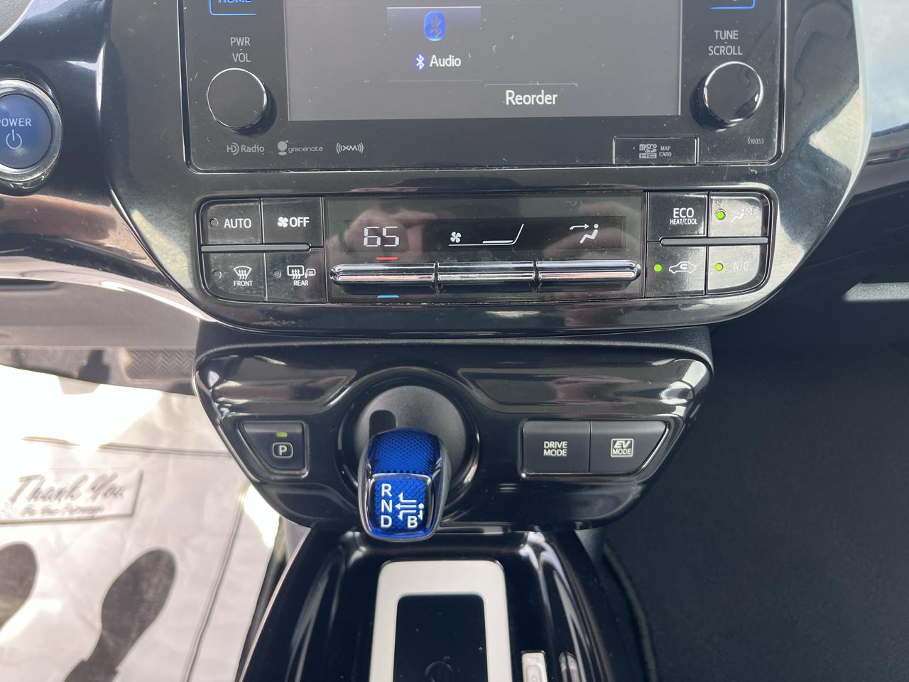 Toyota Prius Three Touring 2016