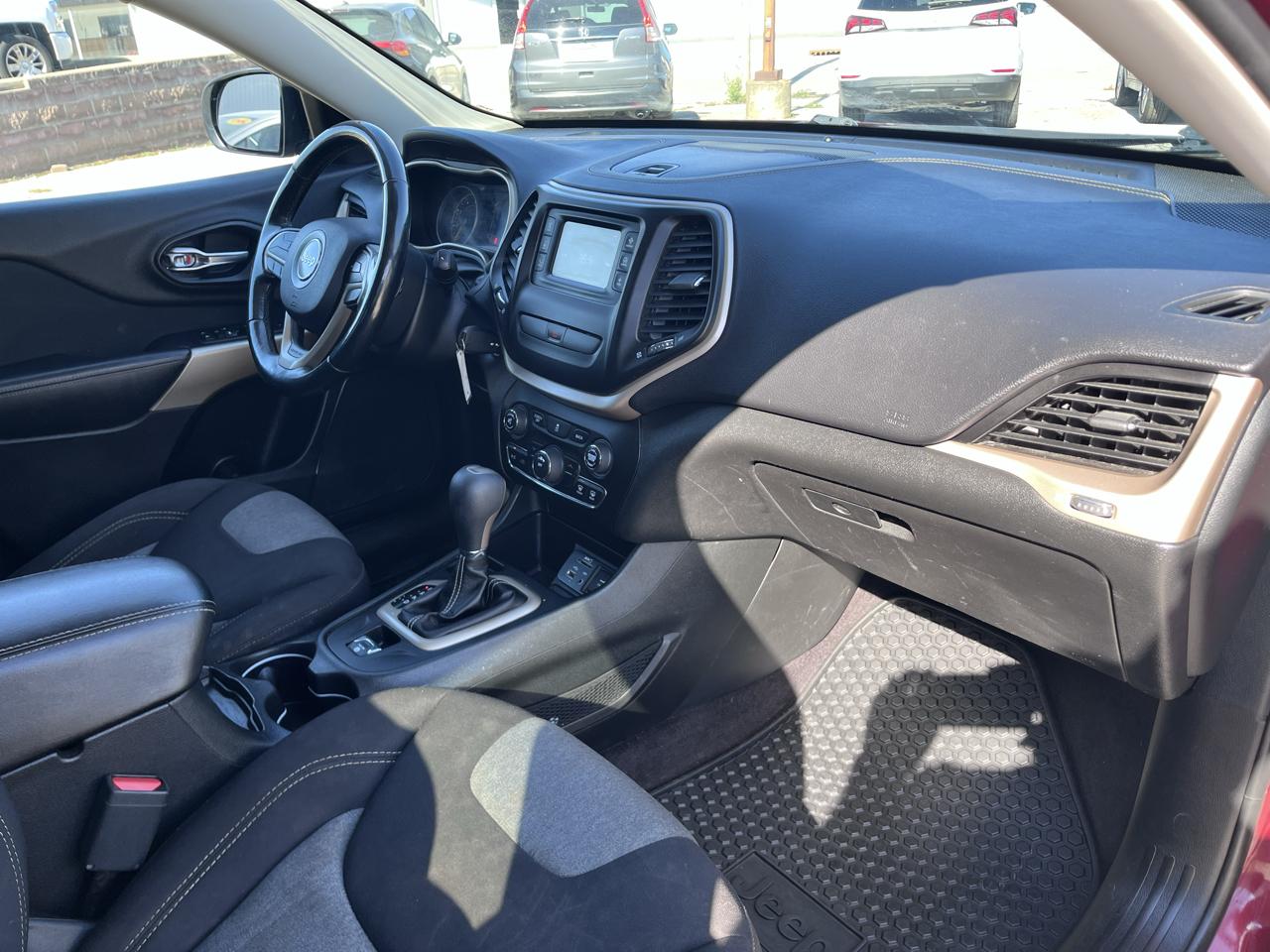 Jeep Cherokee Latitude FWD 2018