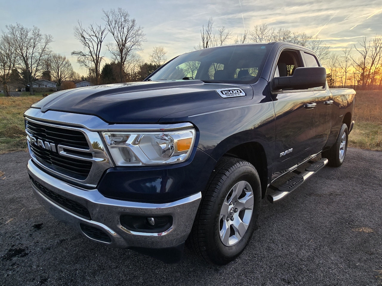 RAM 1500 Big Horn 4x4 Quad Cab 6'4" Box 2020