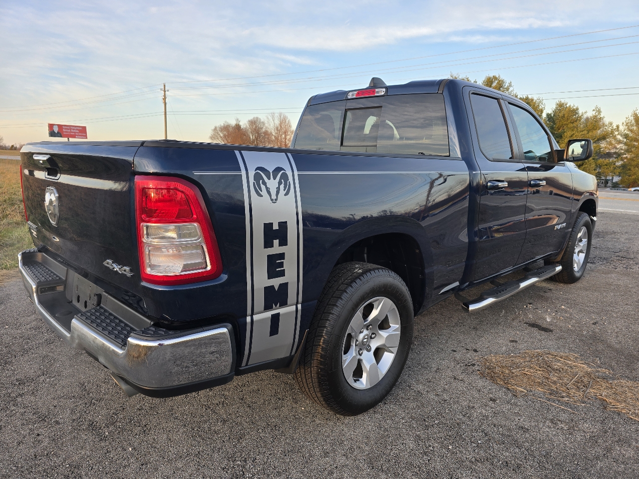 RAM 1500 Big Horn 4x4 Quad Cab 6'4" Box 2020