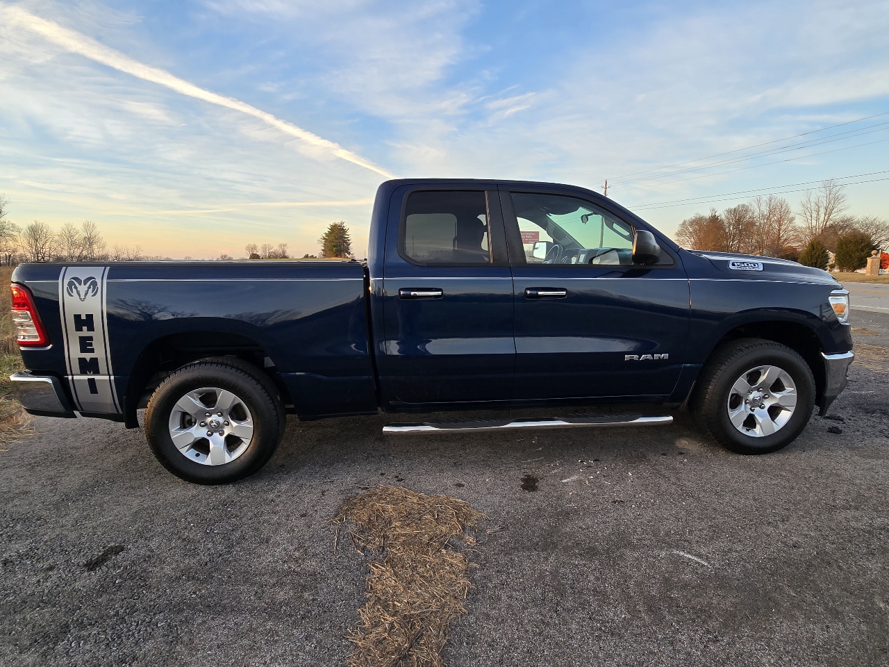 RAM 1500 Big Horn 4x4 Quad Cab 6'4" Box 2020