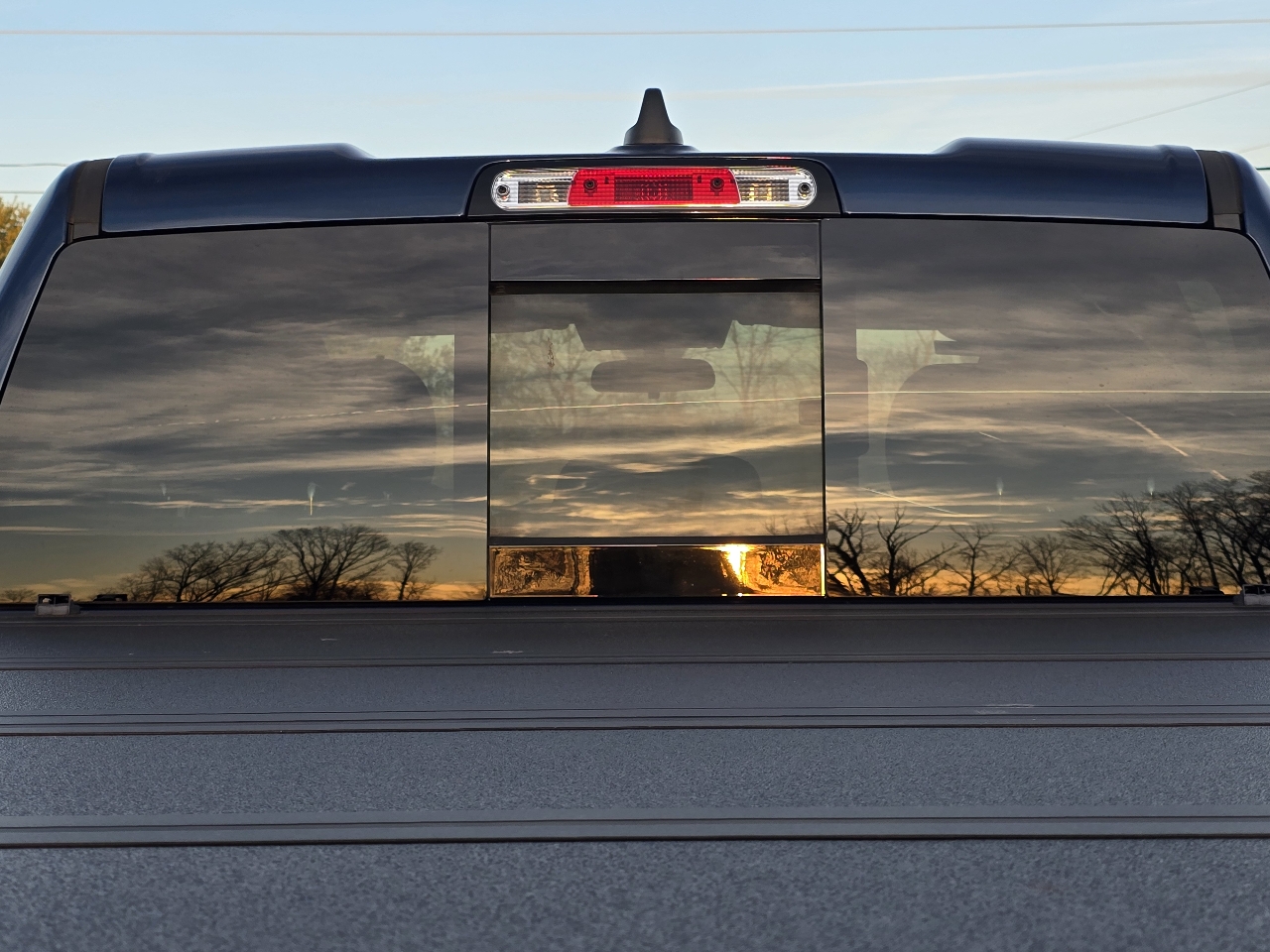 RAM 1500 Big Horn 4x4 Quad Cab 6'4" Box 2020