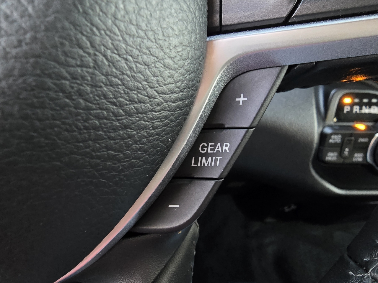 RAM 1500 Big Horn 4x4 Quad Cab 6'4" Box 2020