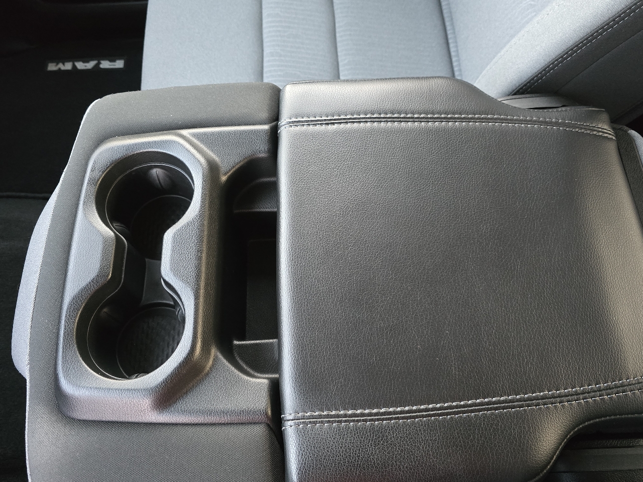 RAM 1500 Big Horn 4x4 Quad Cab 6'4" Box 2020