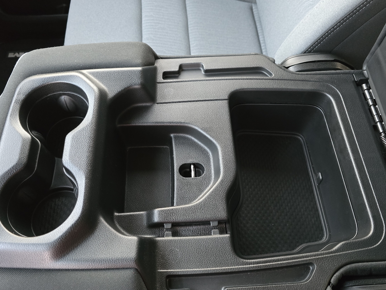 RAM 1500 Big Horn 4x4 Quad Cab 6'4" Box 2020