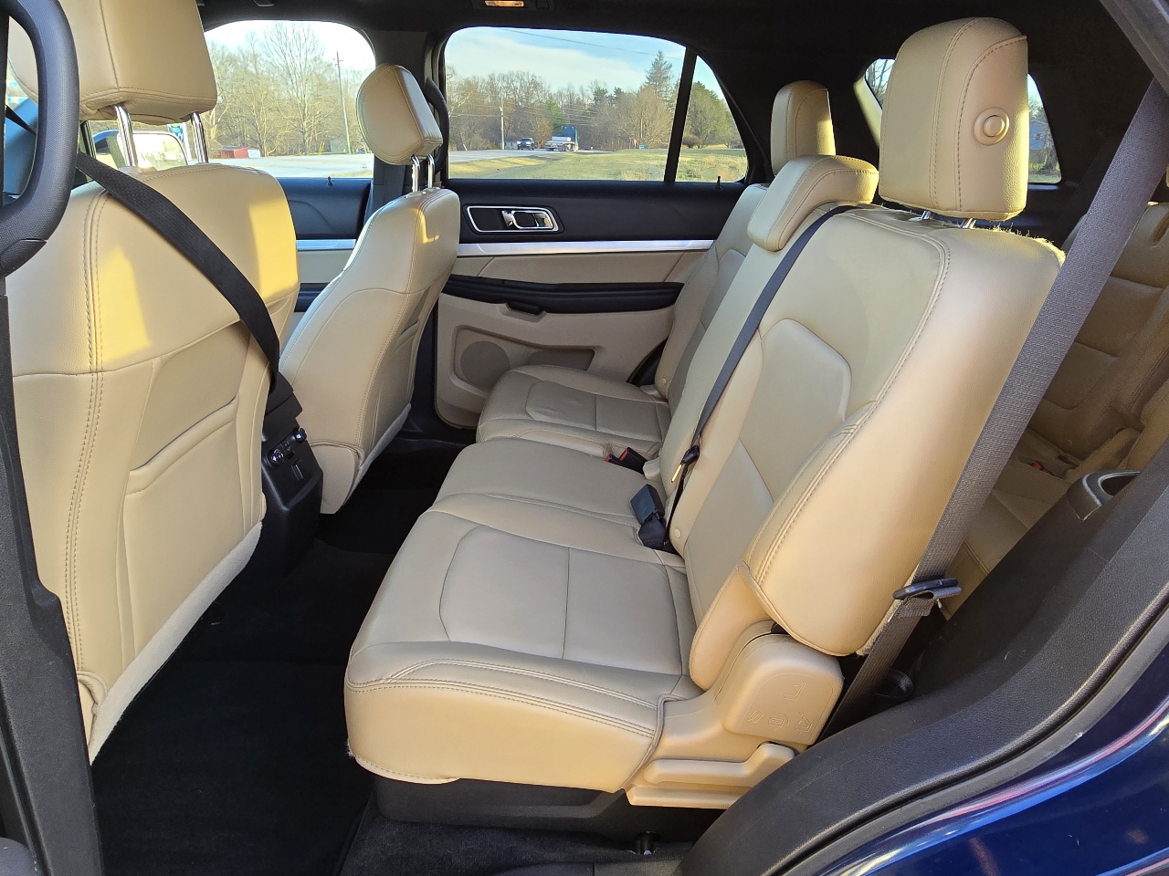 Ford Explorer XLT 4WD 2017