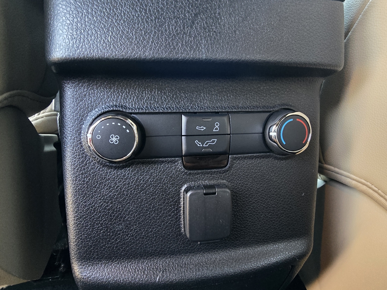 Ford Explorer XLT 4WD 2017