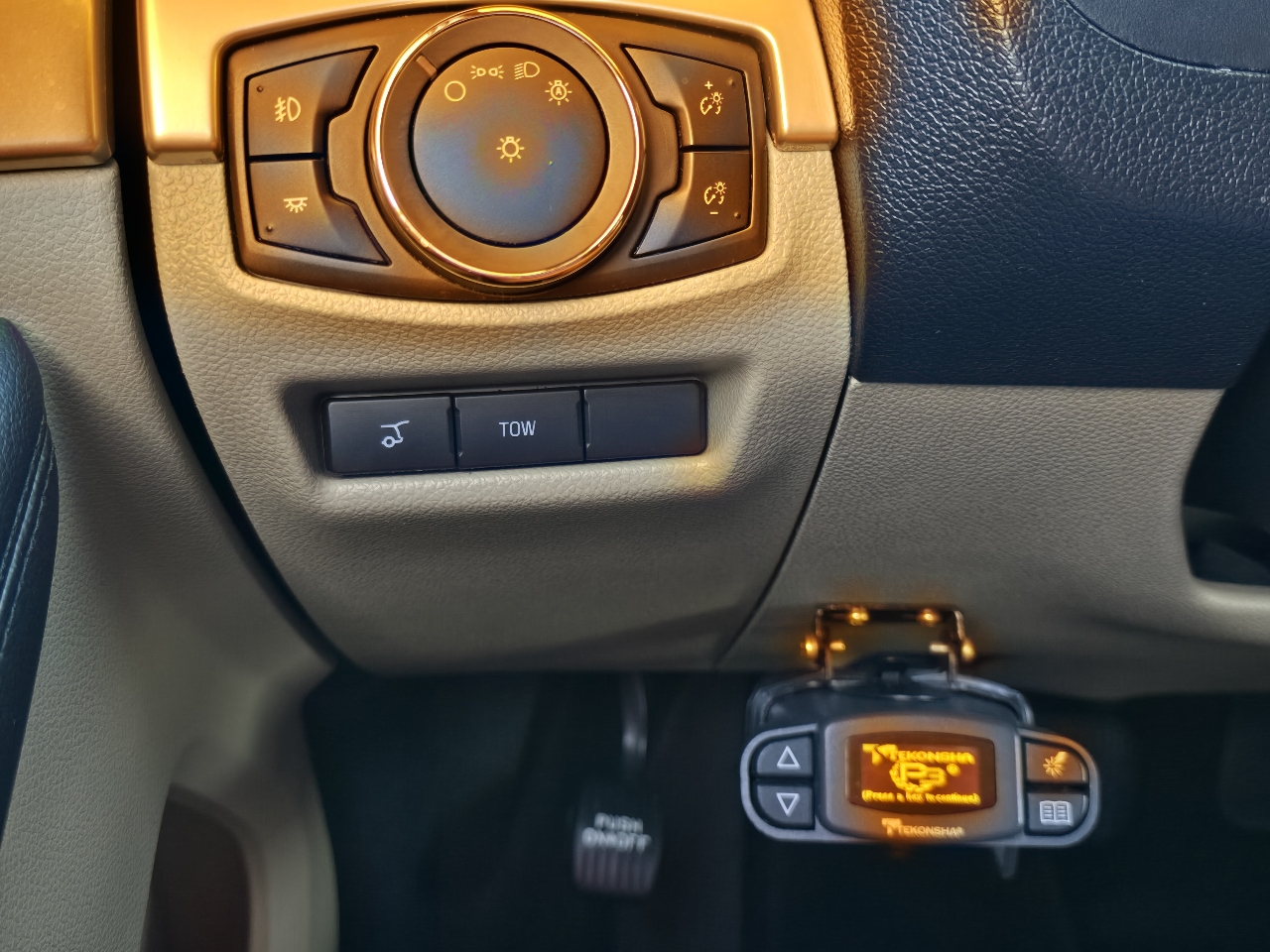 Ford Explorer XLT 4WD 2017