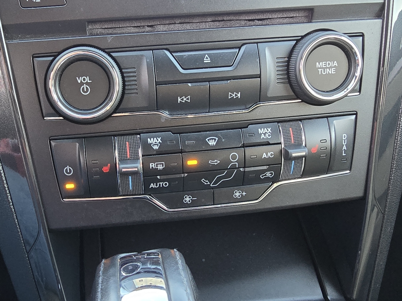 Ford Explorer XLT 4WD 2017