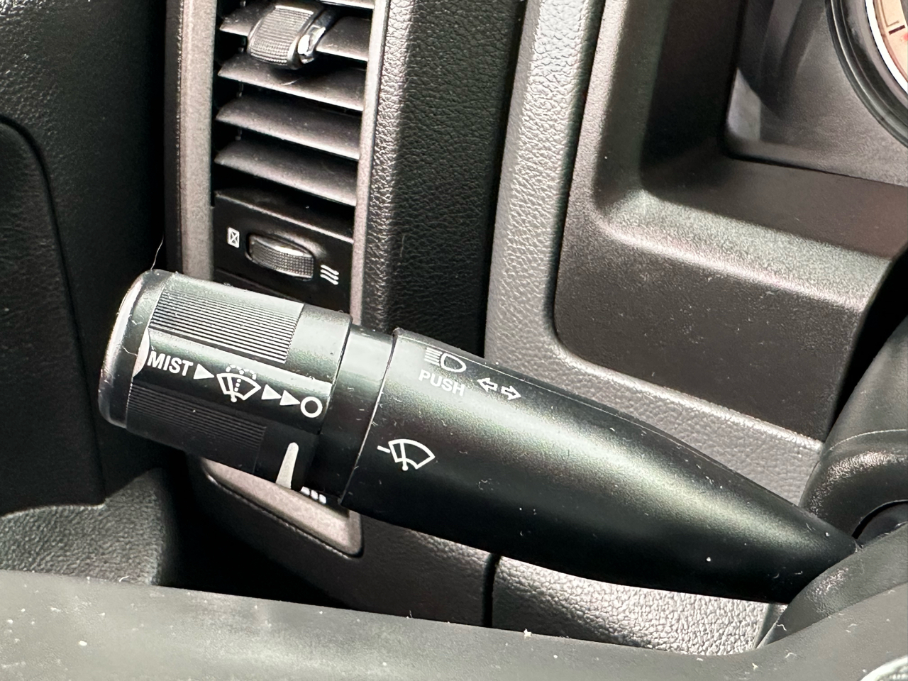 RAM 2500 Tradesman 4x4 Crew Cab 8' Box 2018