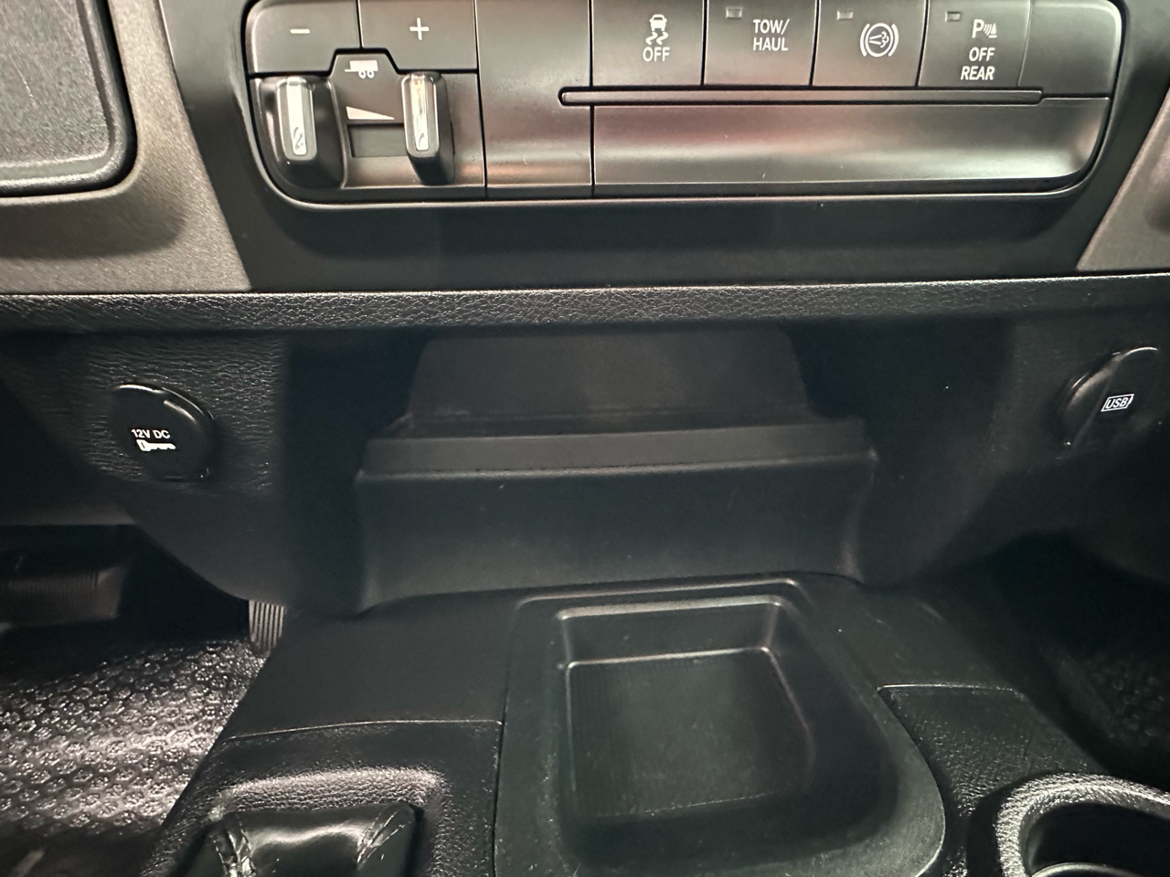 RAM 2500 Tradesman 4x4 Crew Cab 8' Box 2018