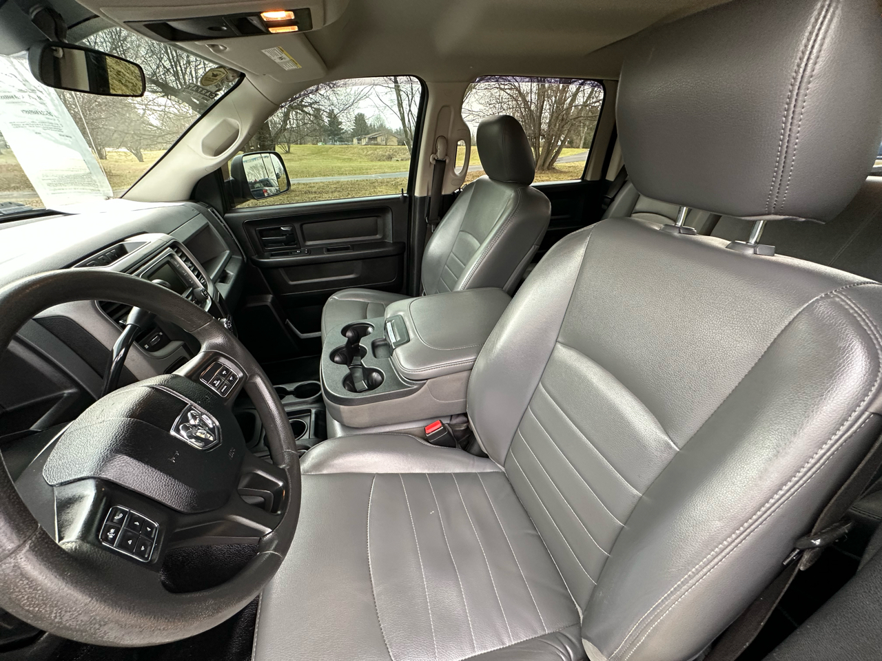 RAM 2500 Tradesman 4x4 Crew Cab 8' Box 2018