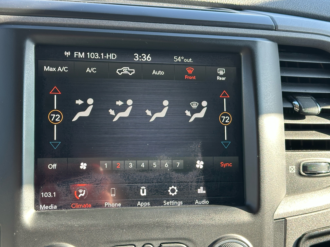 RAM 1500 Classic Tradesman 4x4 Crew Cab 6'4" Box 2020