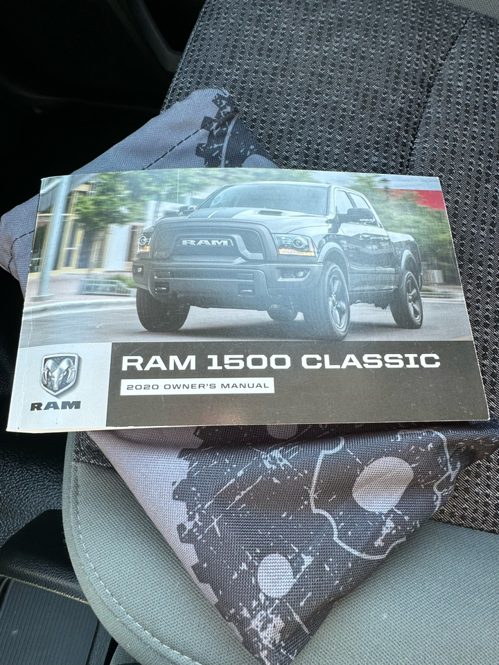 RAM 1500 Classic Tradesman 4x4 Crew Cab 6'4" Box 2020