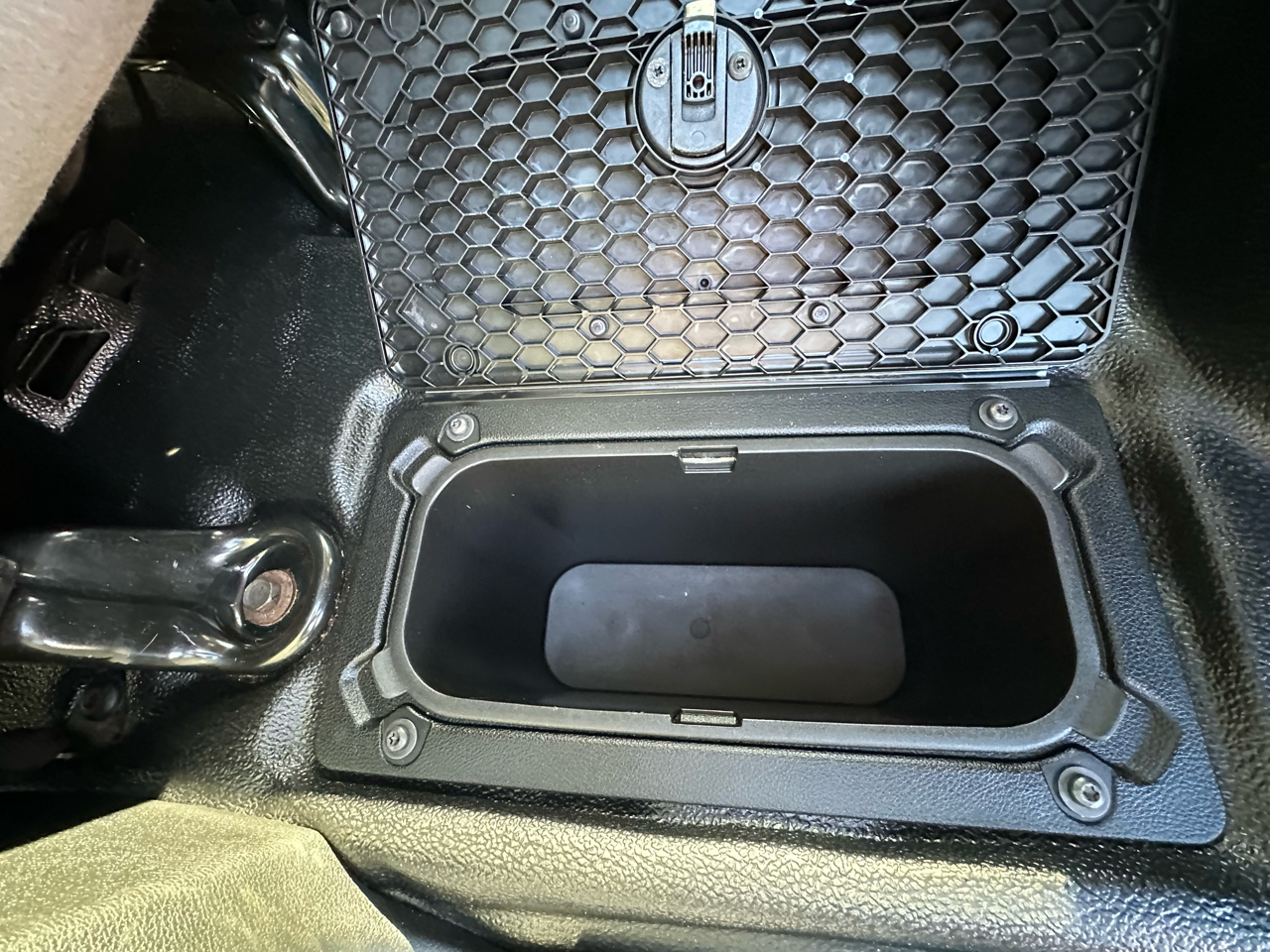 RAM 1500 Classic Tradesman 4x4 Crew Cab 6'4" Box 2020