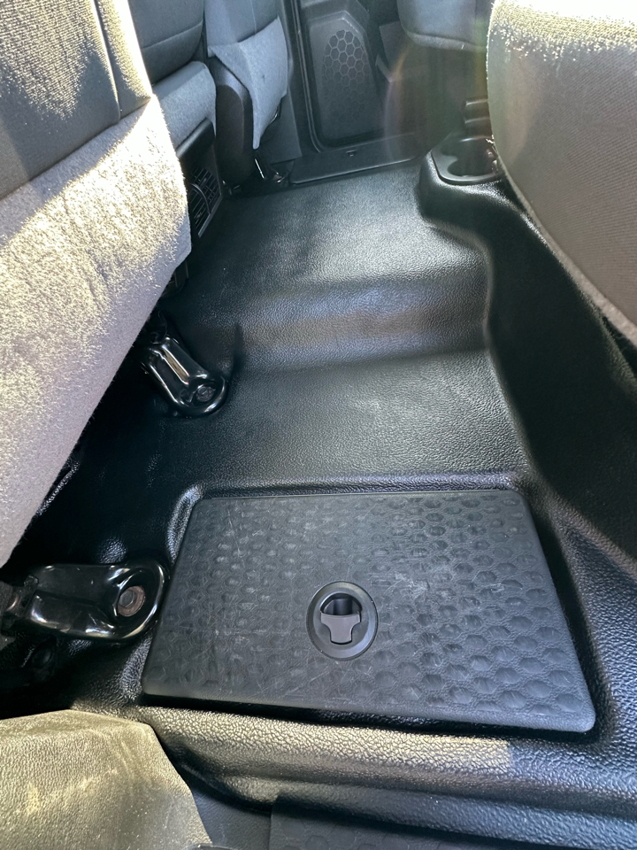 RAM 1500 Classic Tradesman 4x4 Crew Cab 6'4" Box 2020