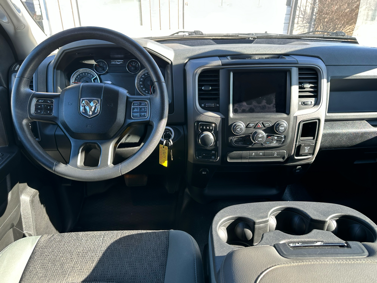 RAM 1500 Classic Tradesman 4x4 Crew Cab 6'4" Box 2020