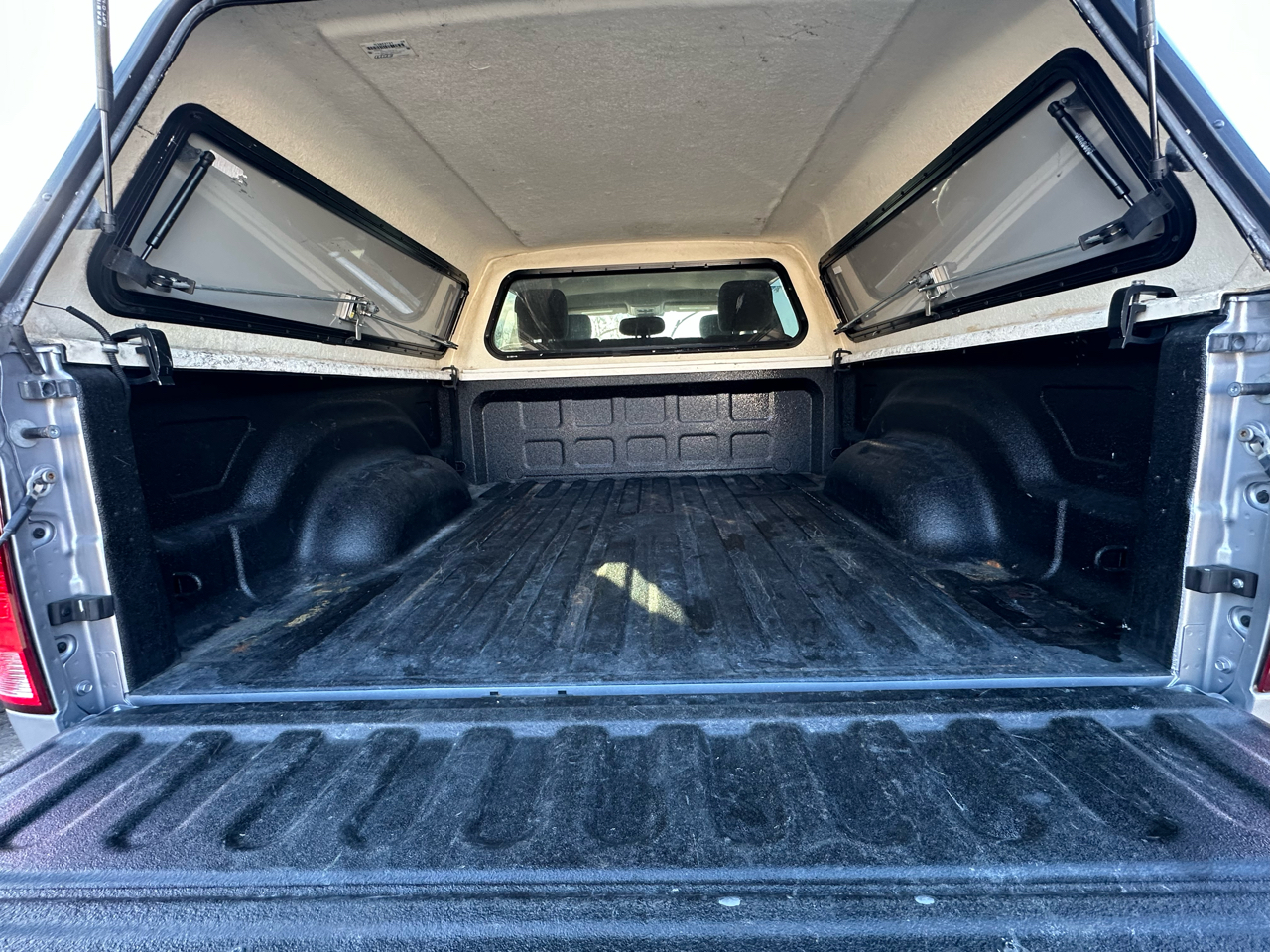 RAM 1500 Classic Tradesman 4x4 Crew Cab 6'4" Box 2020