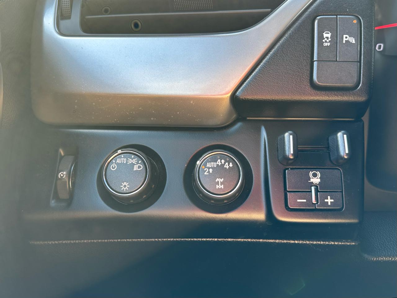 Chevrolet Tahoe 4WD 4dr LS 2017