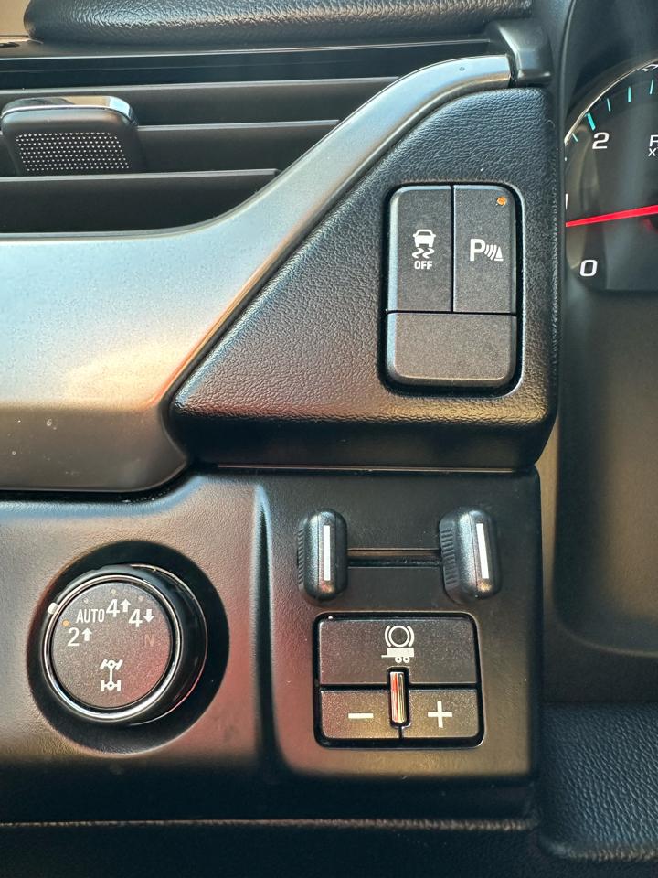 Chevrolet Tahoe 4WD 4dr LS 2017