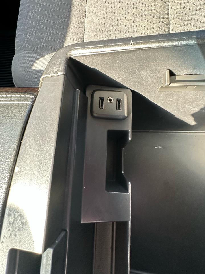 Chevrolet Tahoe 4WD 4dr LS 2017