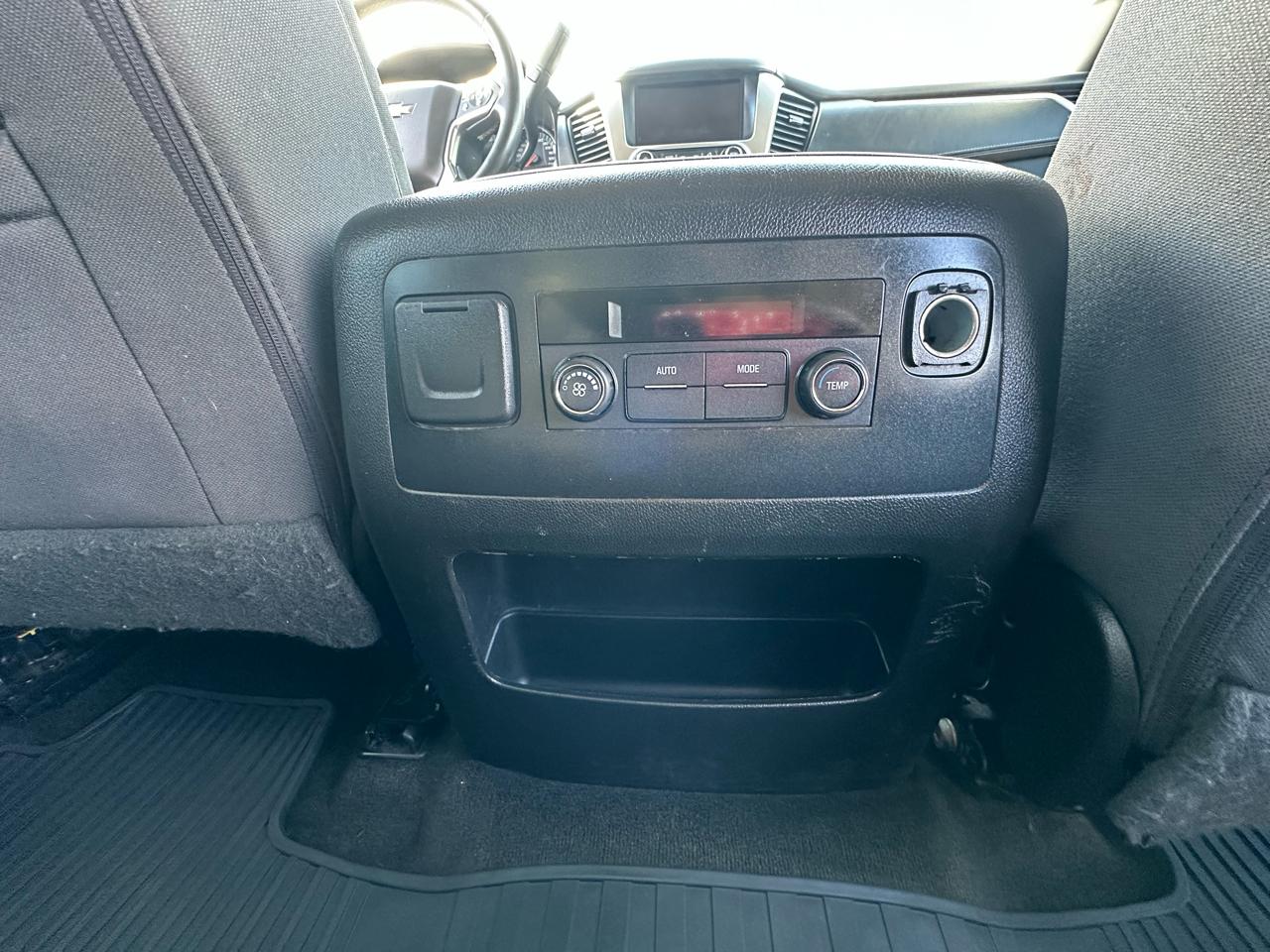 Chevrolet Tahoe 4WD 4dr LS 2017