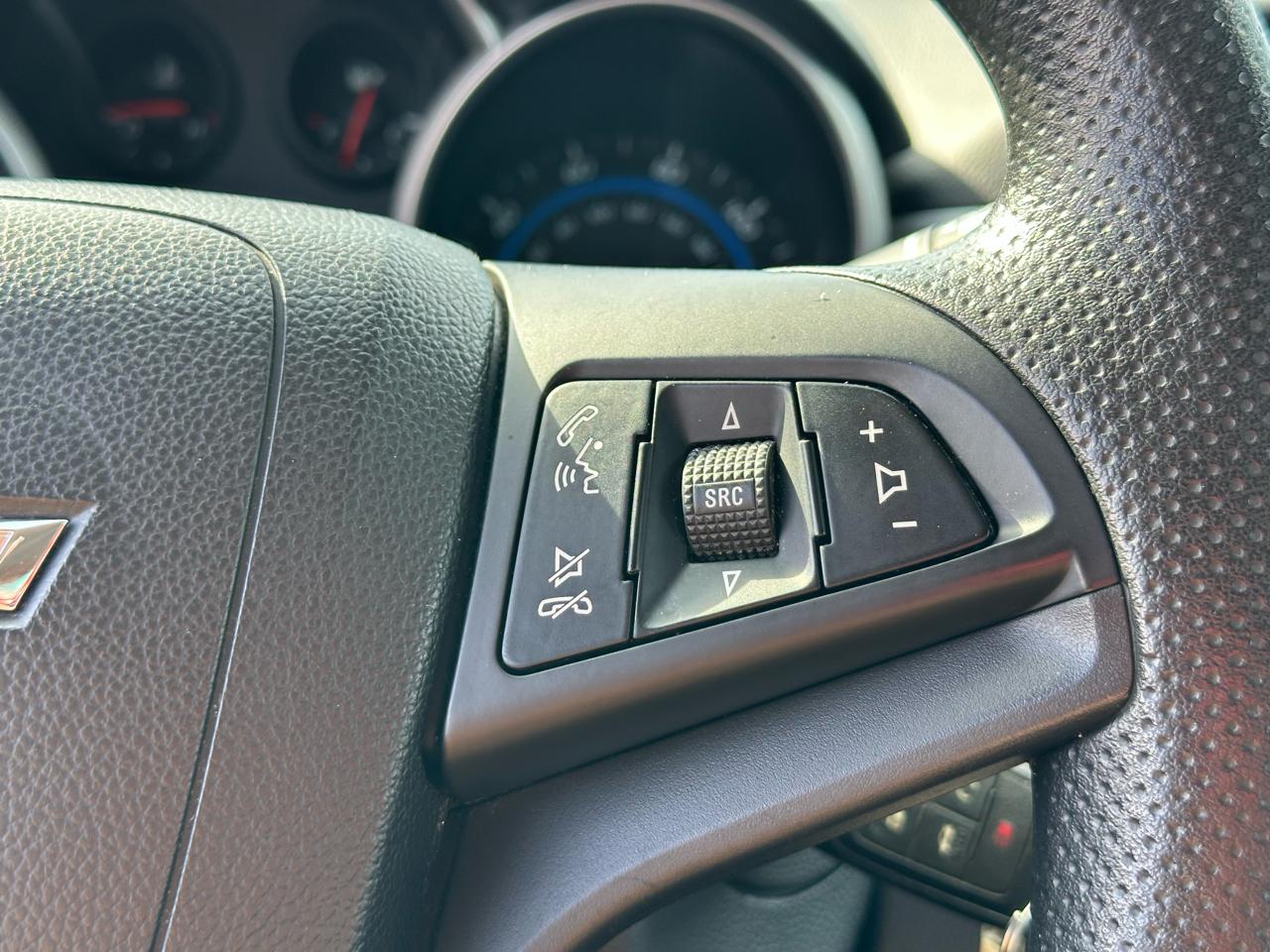 Chevrolet Cruze Limited 4dr Sdn Auto LT w/1LT 2016