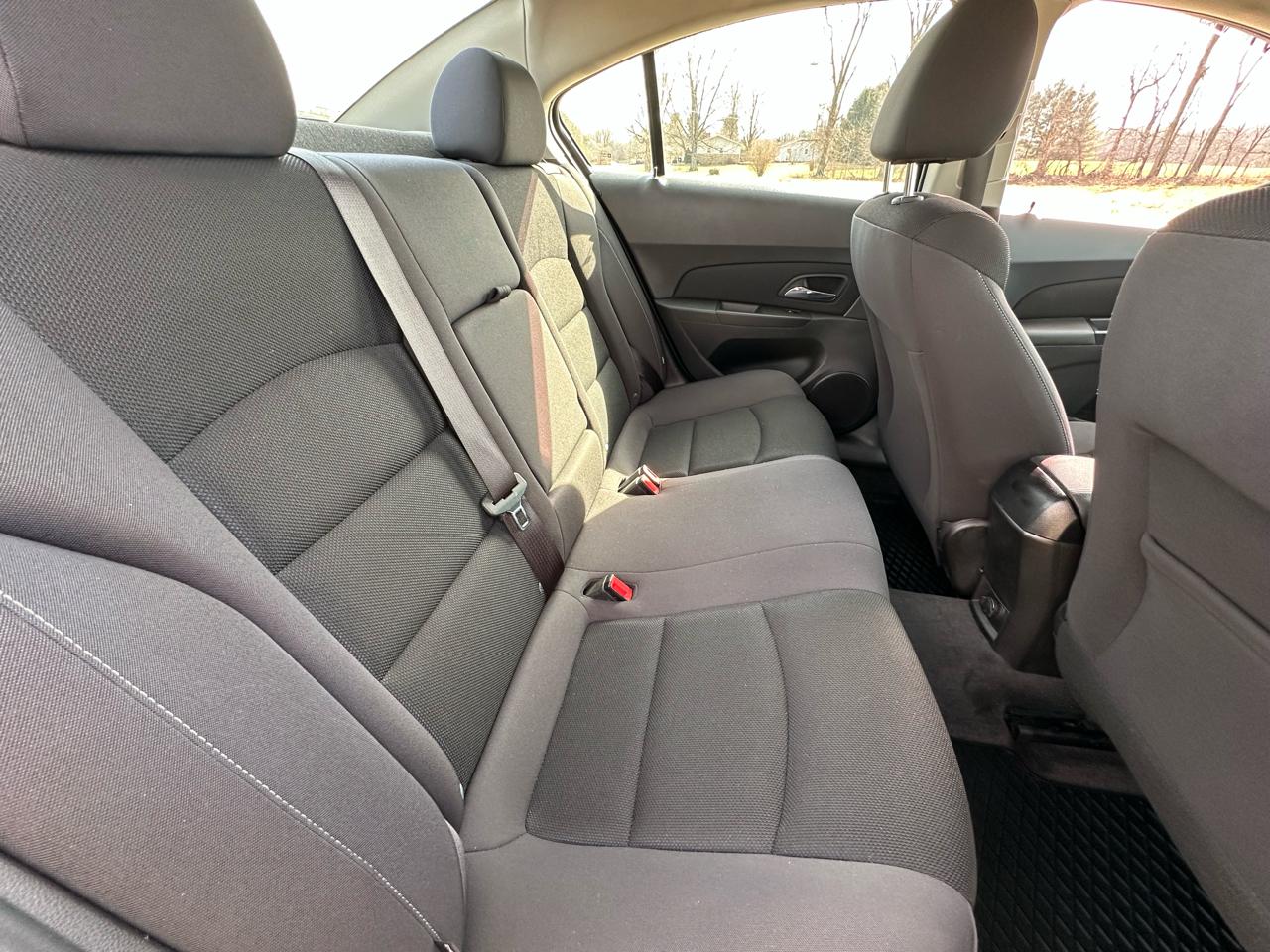 Chevrolet Cruze Limited 4dr Sdn Auto LT w/1LT 2016