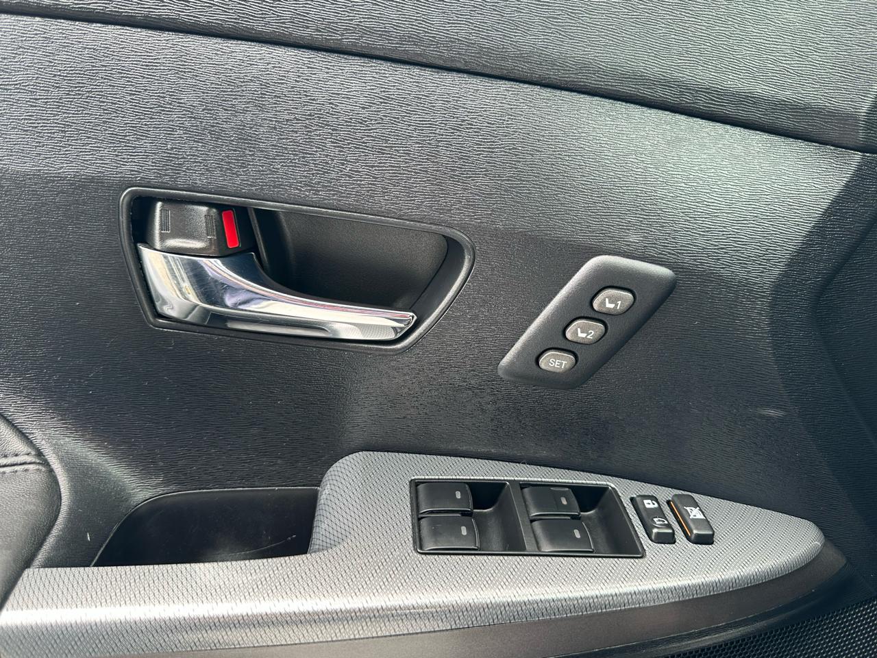 Toyota Venza 4dr Wgn I4 AWD XLE (Natl) 2015