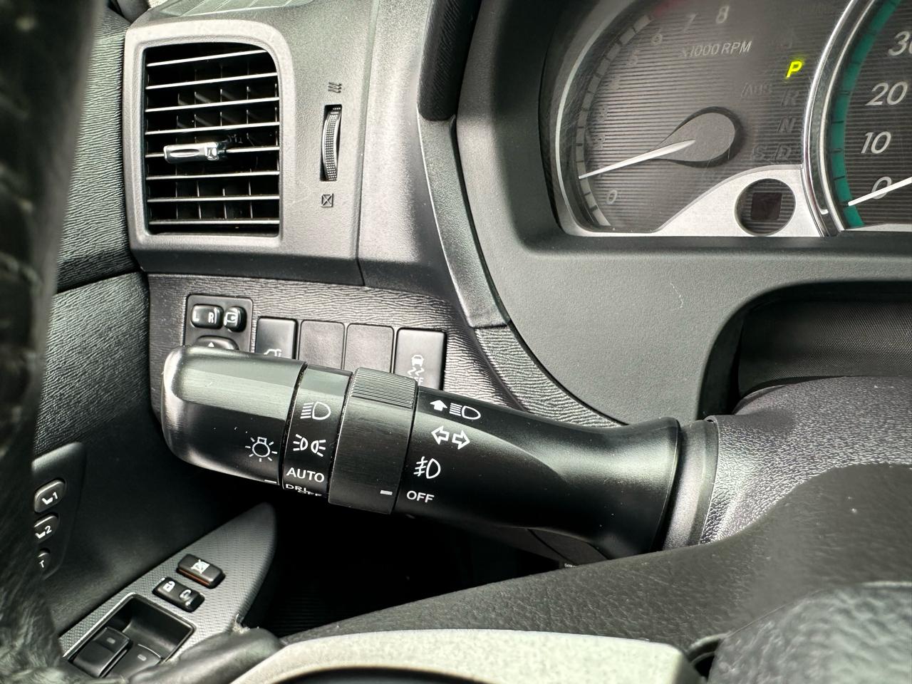 Toyota Venza 4dr Wgn I4 AWD XLE (Natl) 2015