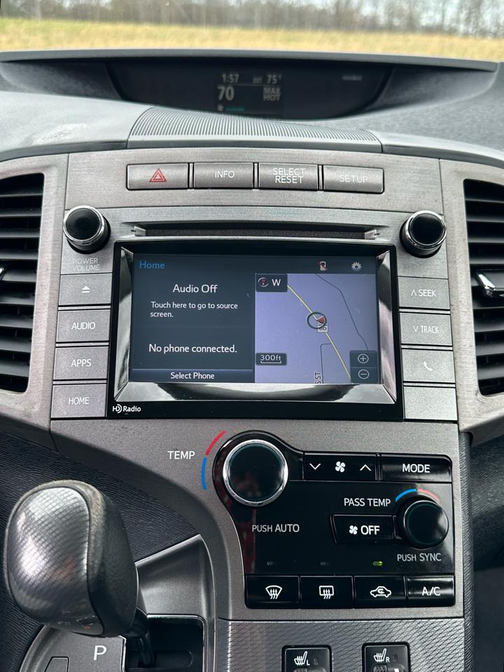 Toyota Venza 4dr Wgn I4 AWD XLE (Natl) 2015