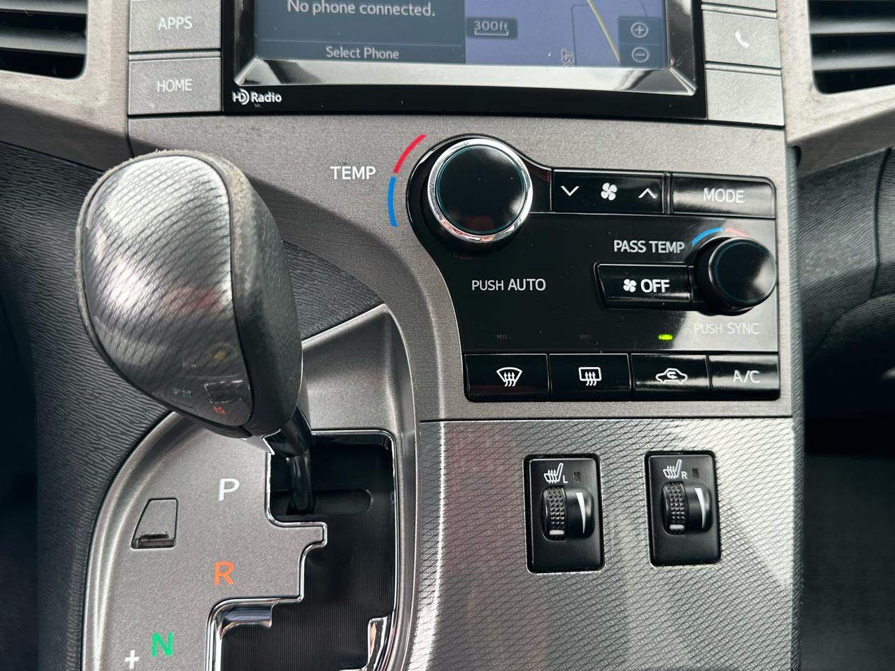 Toyota Venza 4dr Wgn I4 AWD XLE (Natl) 2015