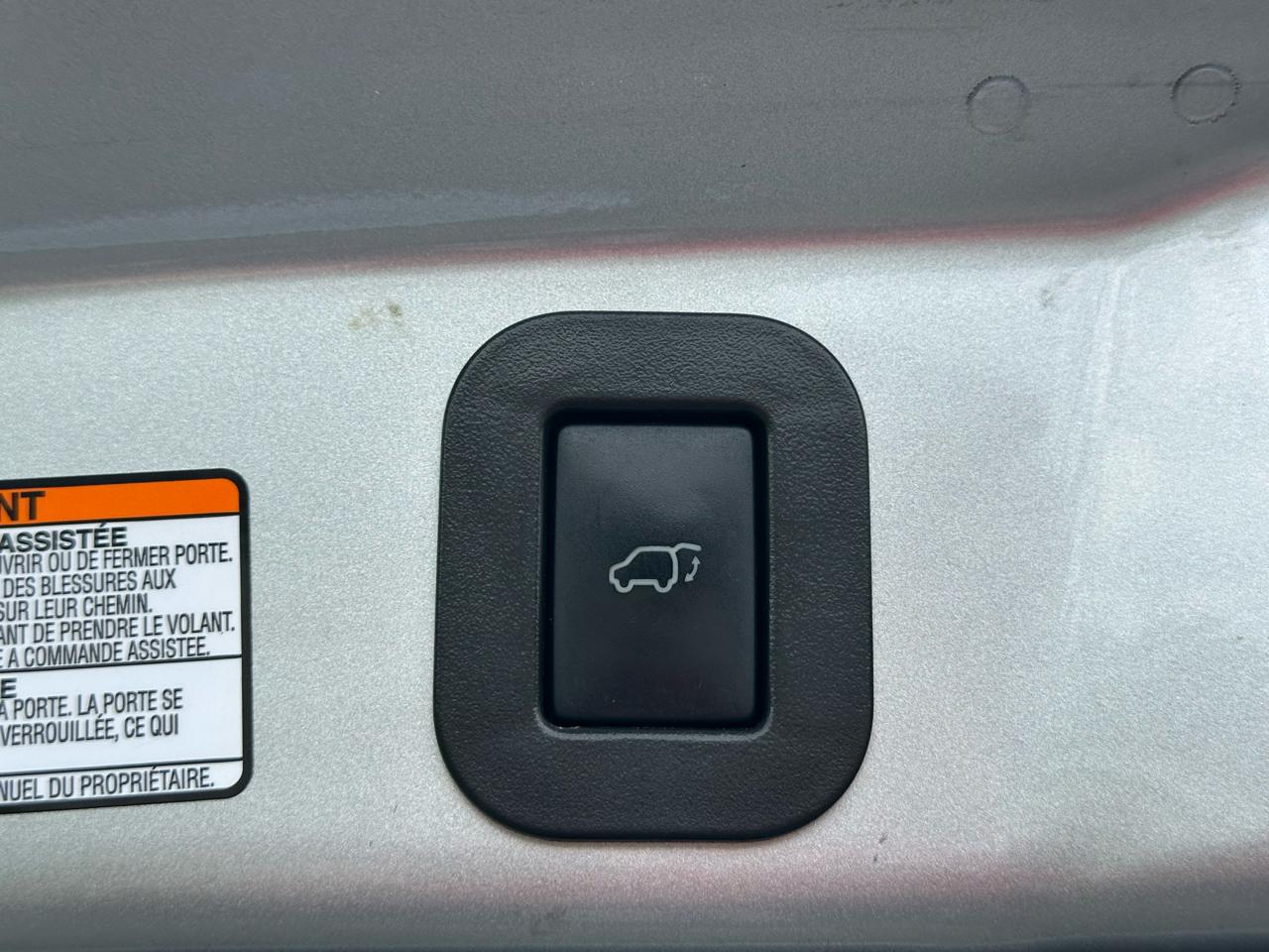 Toyota Venza 4dr Wgn I4 AWD XLE (Natl) 2015