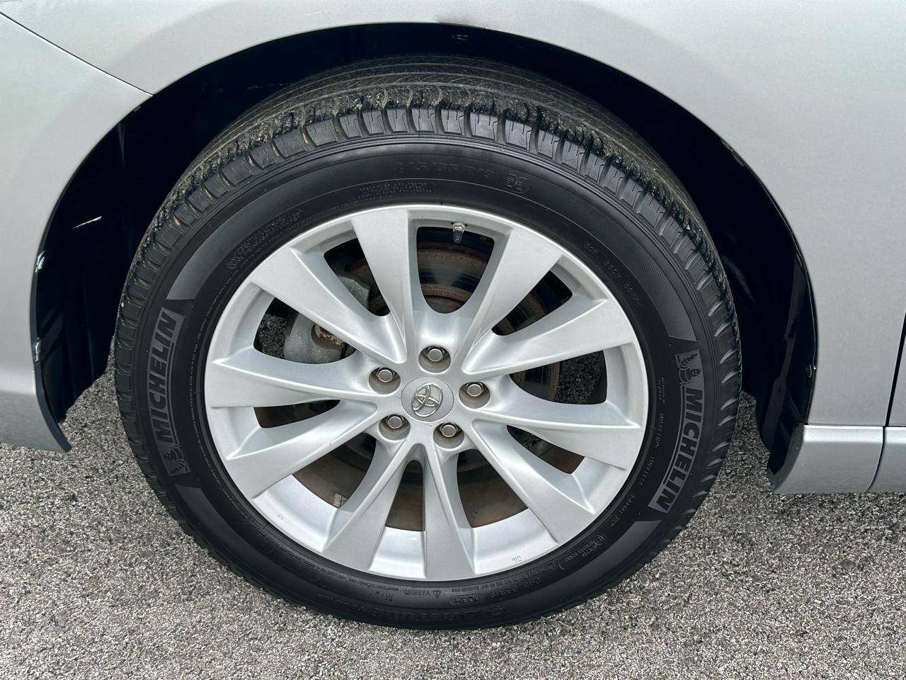 Toyota Venza 4dr Wgn I4 AWD XLE (Natl) 2015