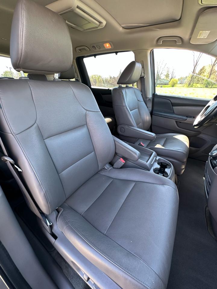 Honda Odyssey Touring Auto 2017