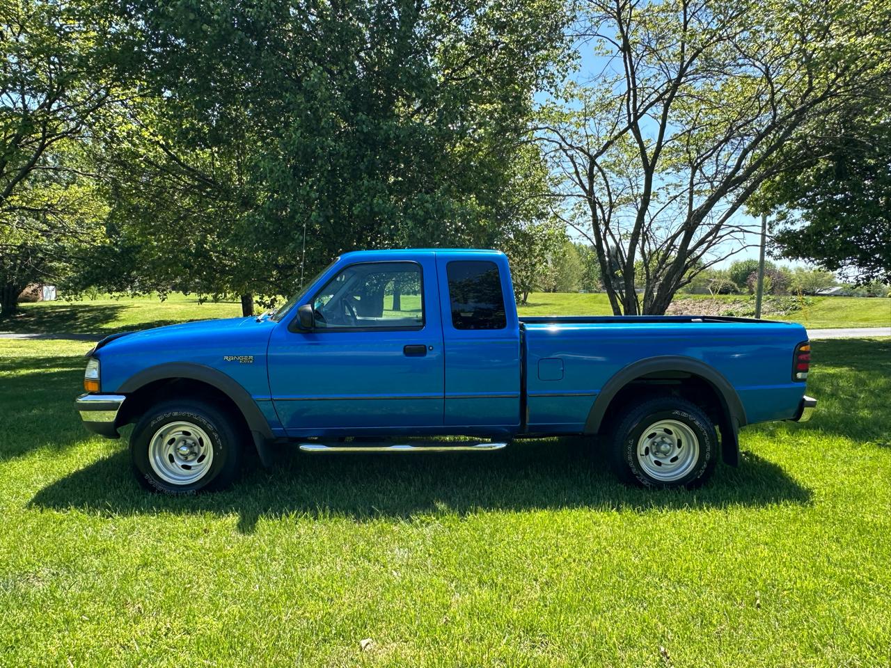 Ford Ranger 2dr Supercab 126" WB XLT 4WD 1998